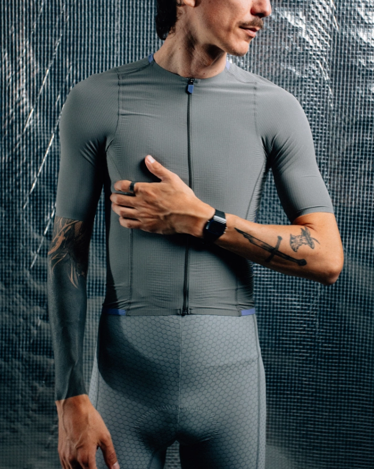 Isadore Echelon Collection