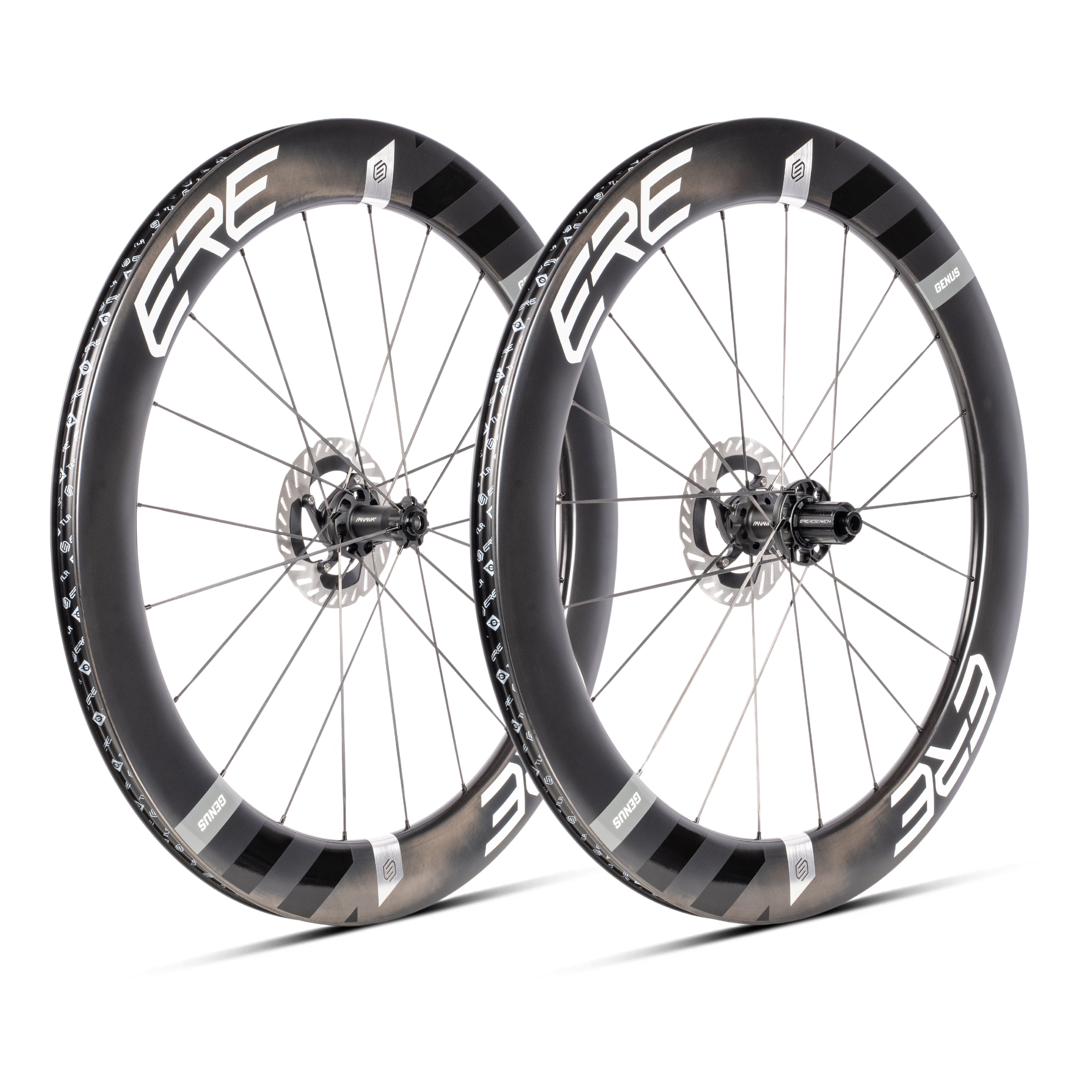 Two bicycle wheels with 'ERE' branding on a white background